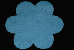 Blumendekoration aus Filz basteln