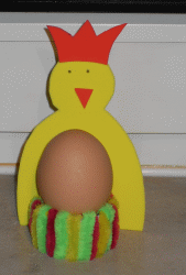 Huhn Eierbecher basteln