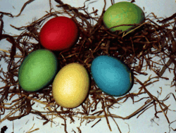 Eier färben Lebensmittelfarbe