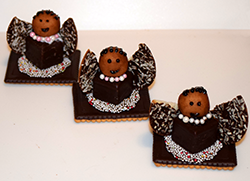Schokoladen-Engel aus Keksen basteln